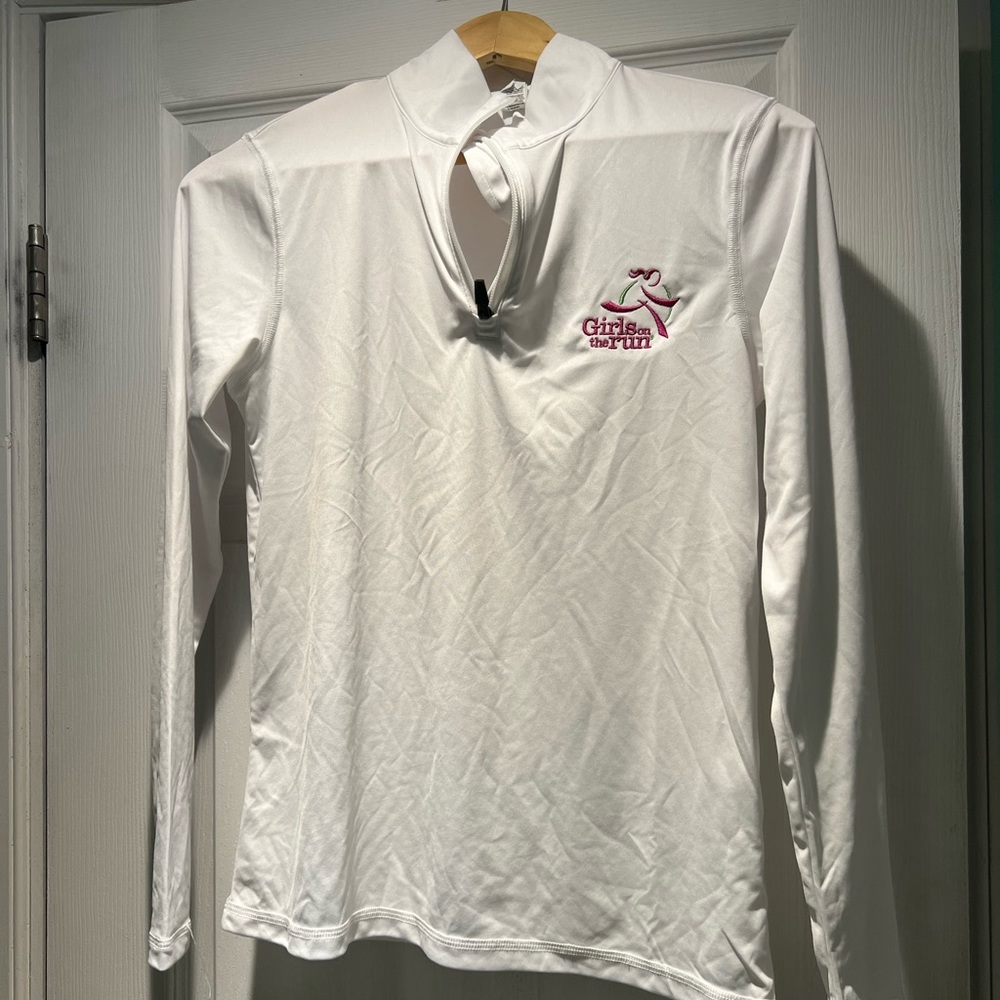 Girls on the Run long sleeve dry fit 1/4 zip